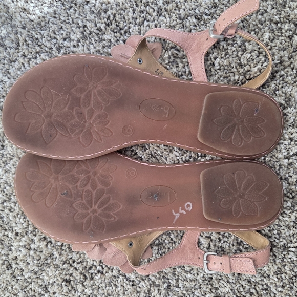B.O.C. Women's BOC Born Concept Dusty Pink Thong Leather Flower Sandals Size 8 - Picture 4 of 9